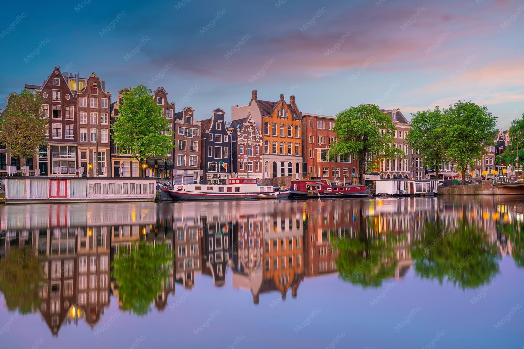 Amsterdam mı Brüksel mi? Hafta Sonu Kaçamağı