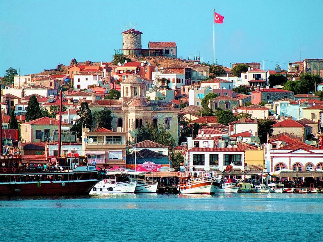 Cunda Adası Alibey köprü liman