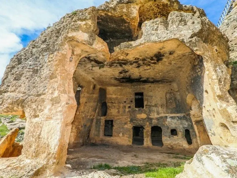 Hasuni mağaraları kaya yerleşim eski