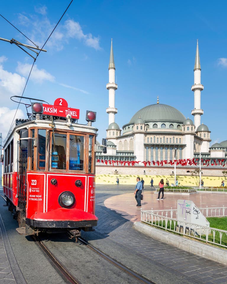 Nostaljik kırmızı tramvay 1914