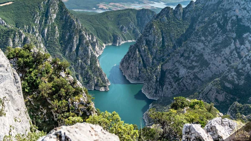 Şahinkaya Mağarası 1.5 km sarkıt dikit