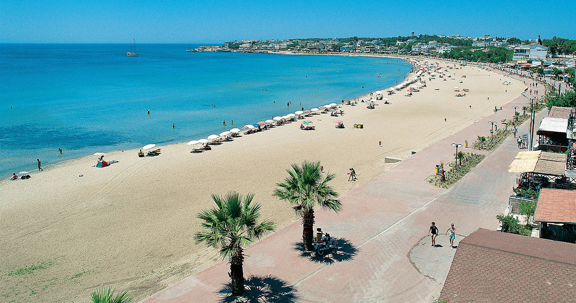 Altınkum Plajı 7 km altın kum