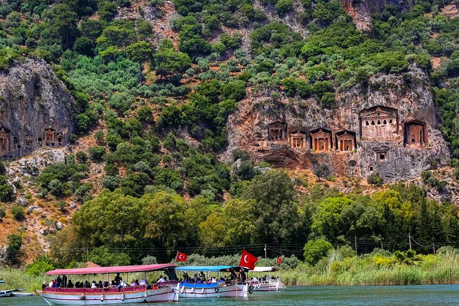 Dalyan Nehri kanal tekne sazlık lagün