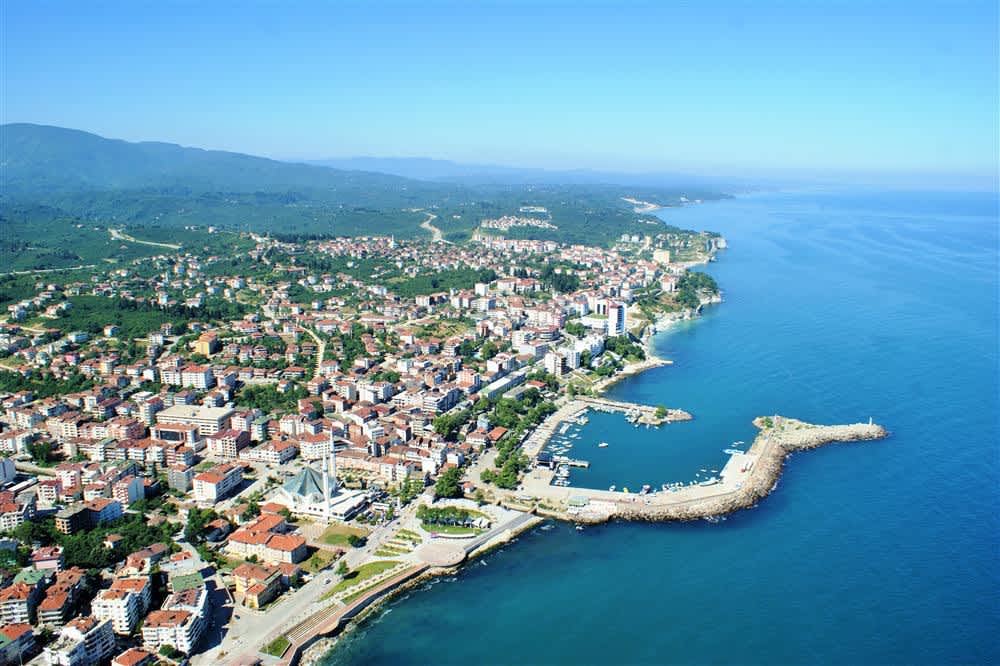 Akçakoca sahili fındık yeşil tepeler