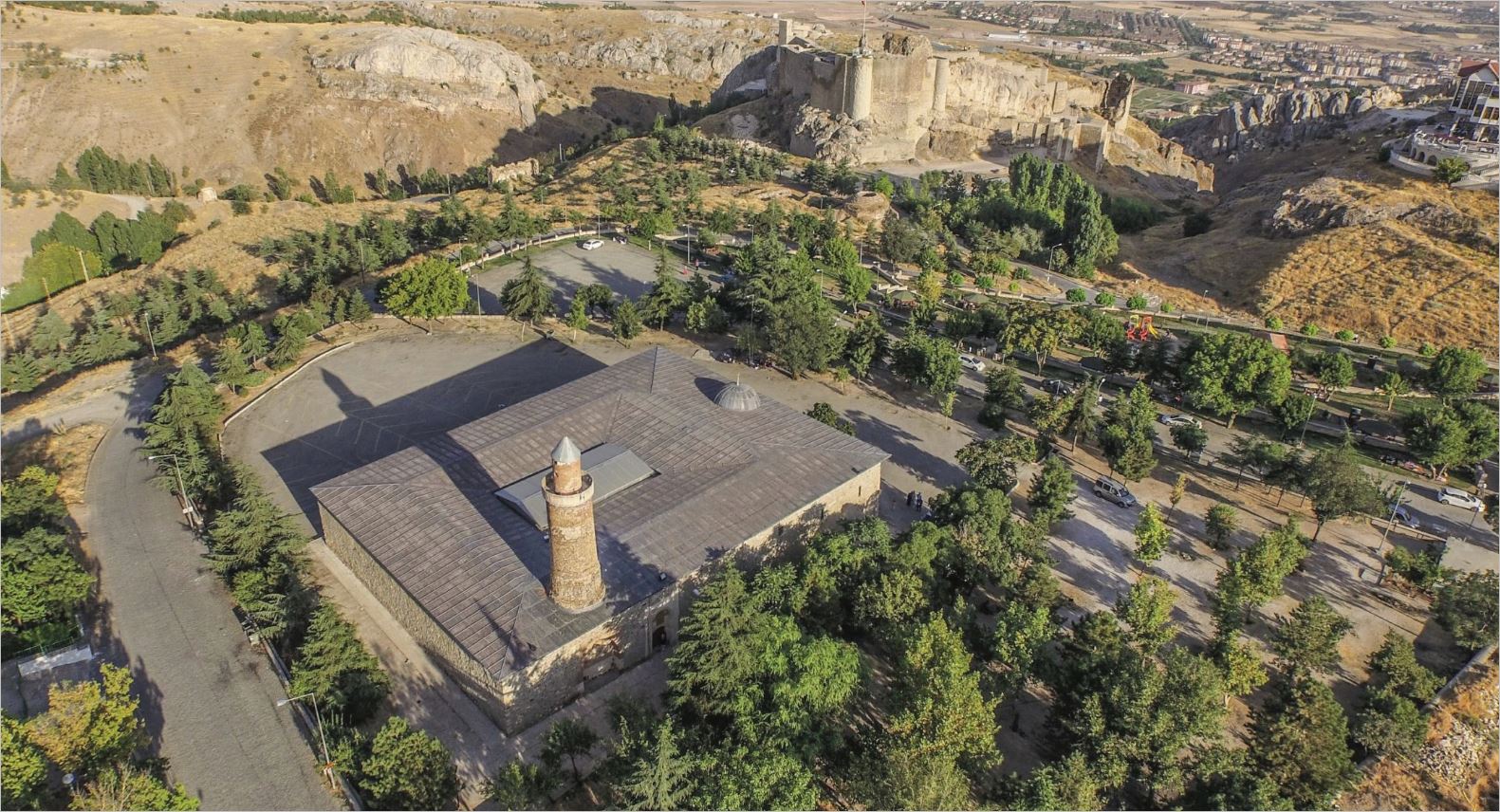 Harput Ulu Cami Selçuklu mimari minare