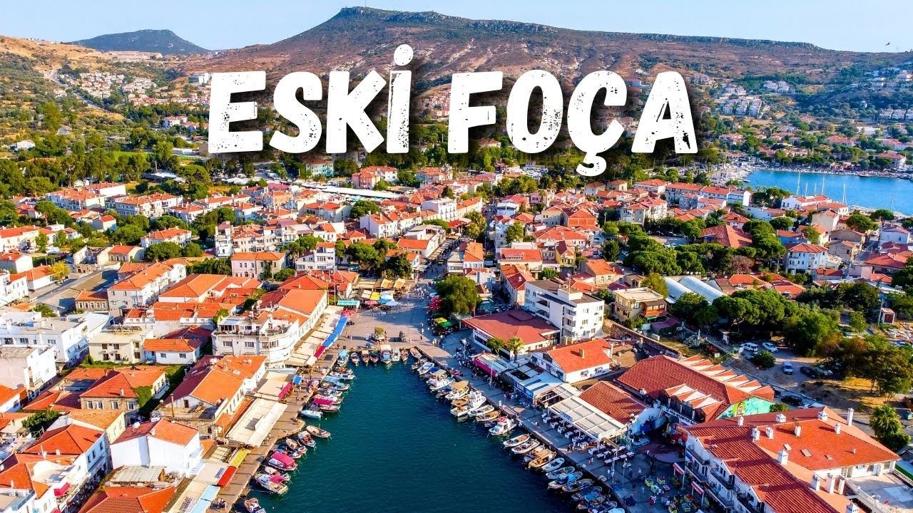 Eski Foça balıkçı liman taş sokak