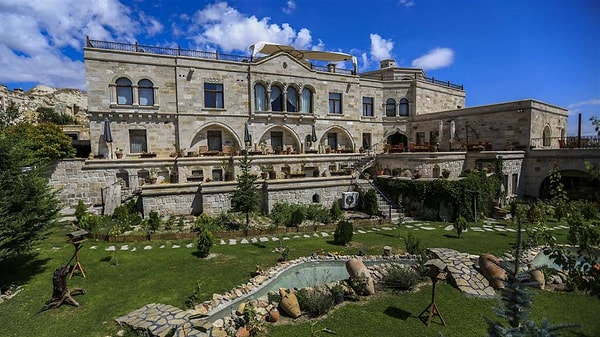 Cave Hotel mağara otel kaya oda lüks