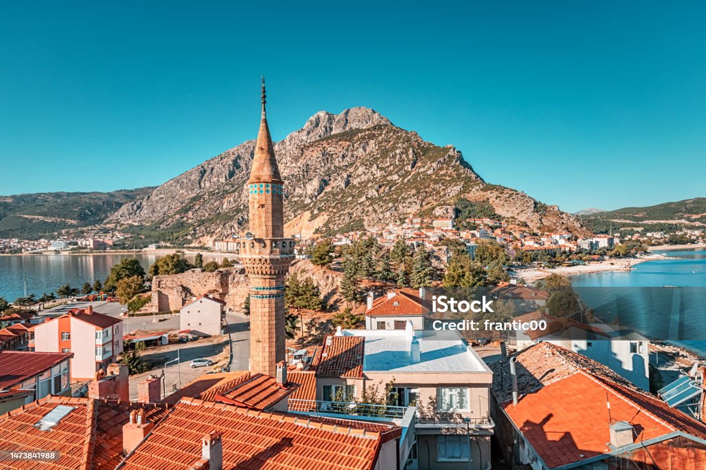 Eğirdir Gölü Yeşilada manastır turkuaz