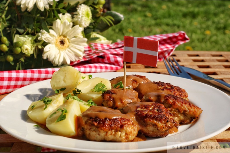 Frikadeller (Danimarka köftesi)