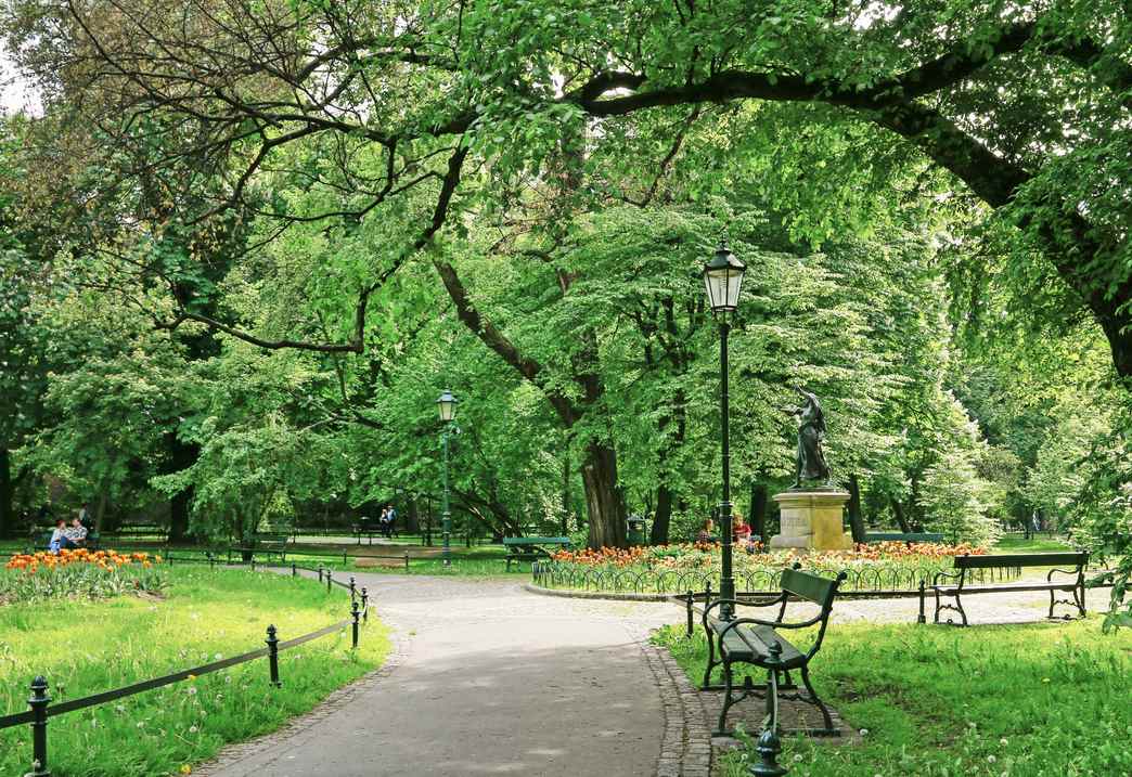 Planty Parkı + Old Town çepeçevre