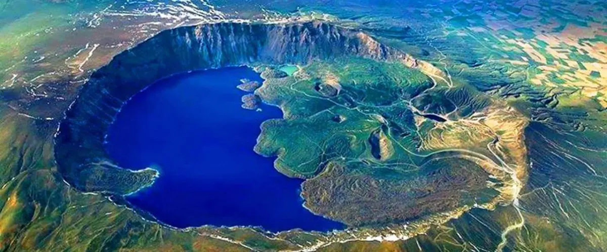 Varto Nemrut Krater Gölü volkan