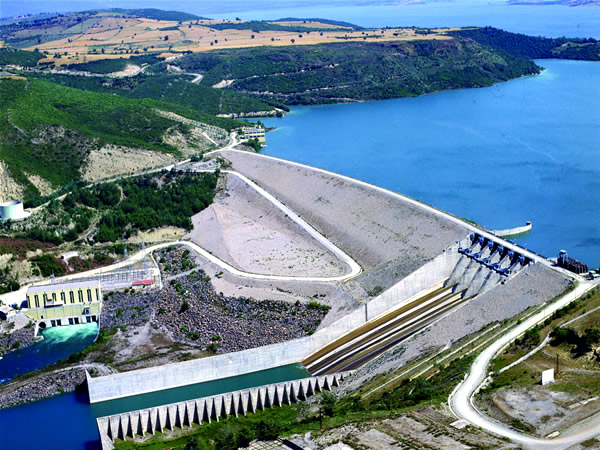 Aslantaş Barajı su doğa kıyısı