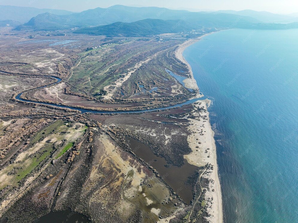 St. Jean Bazilikası & Selçuk Kalesi