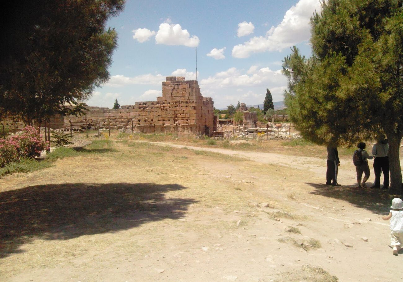 Hierapolis antik tiyatrosu 12000 kişi Roma