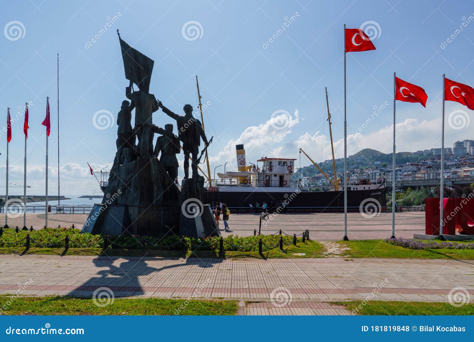 Bandırma Vapuru Müzesi 19 Mayıs gemisi replikası sahil