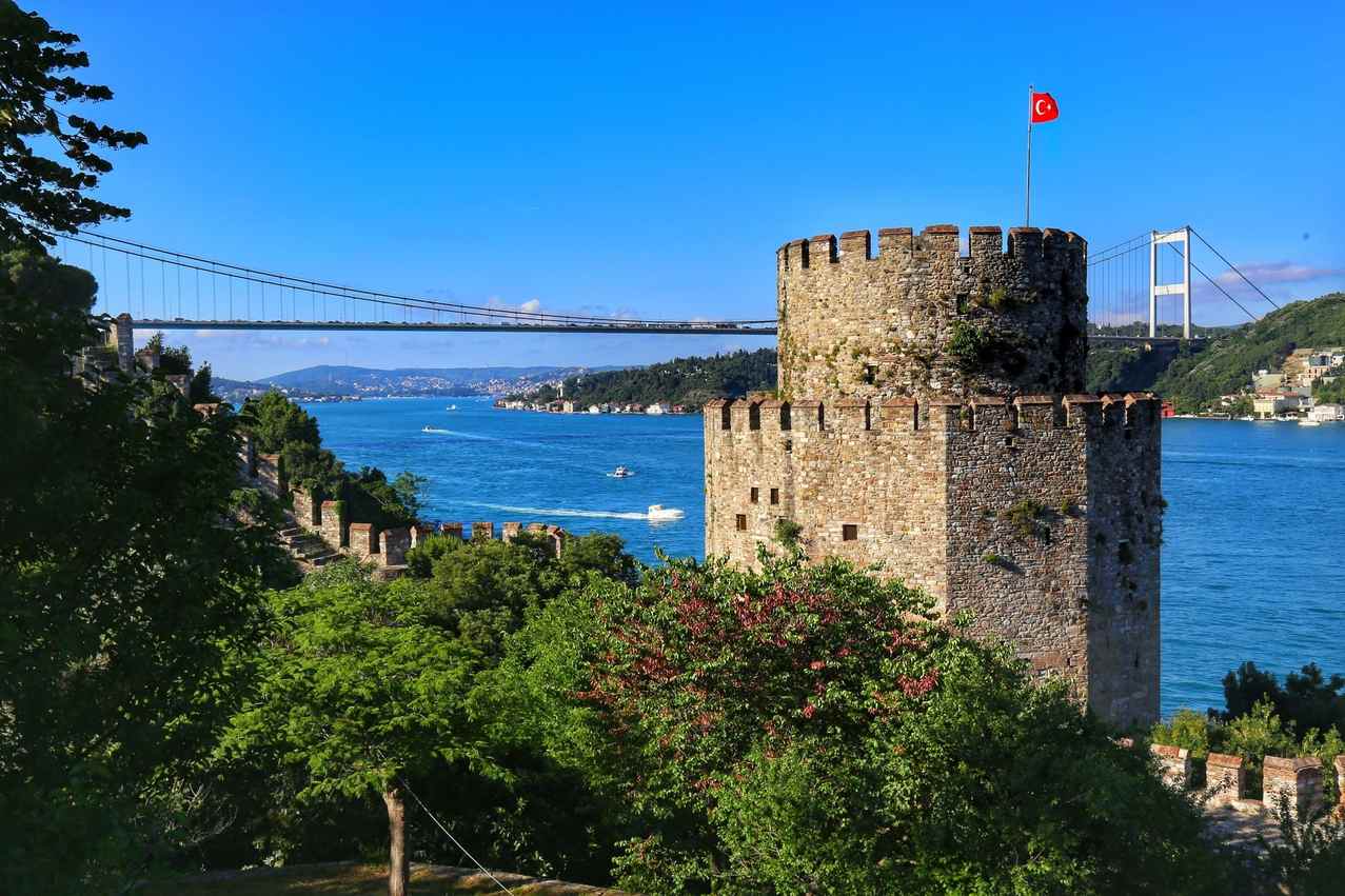 Rumeli Hisarı 1452 Fatih İstanbul fethi