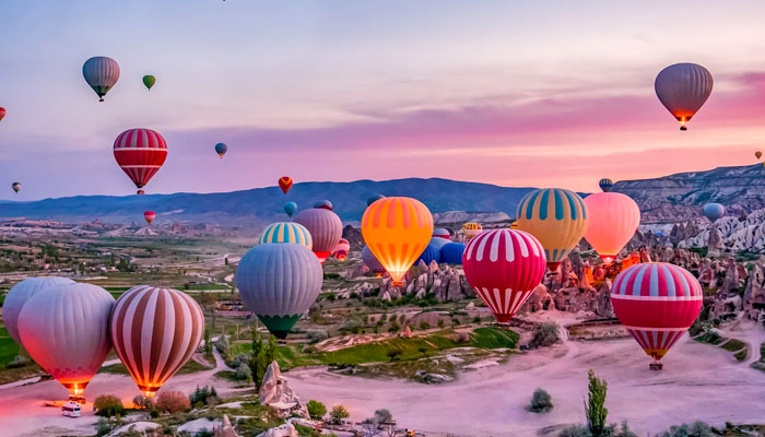 Kapadokya balon turu sabah gün doğumu