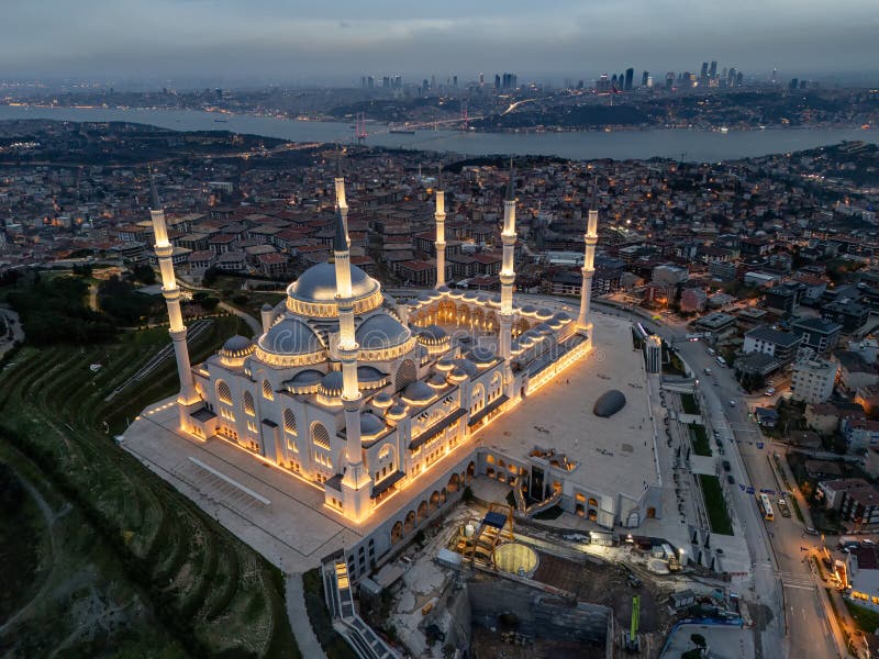 Çamlıca Tepesi panoramik Türkiye en büyük cami 2019