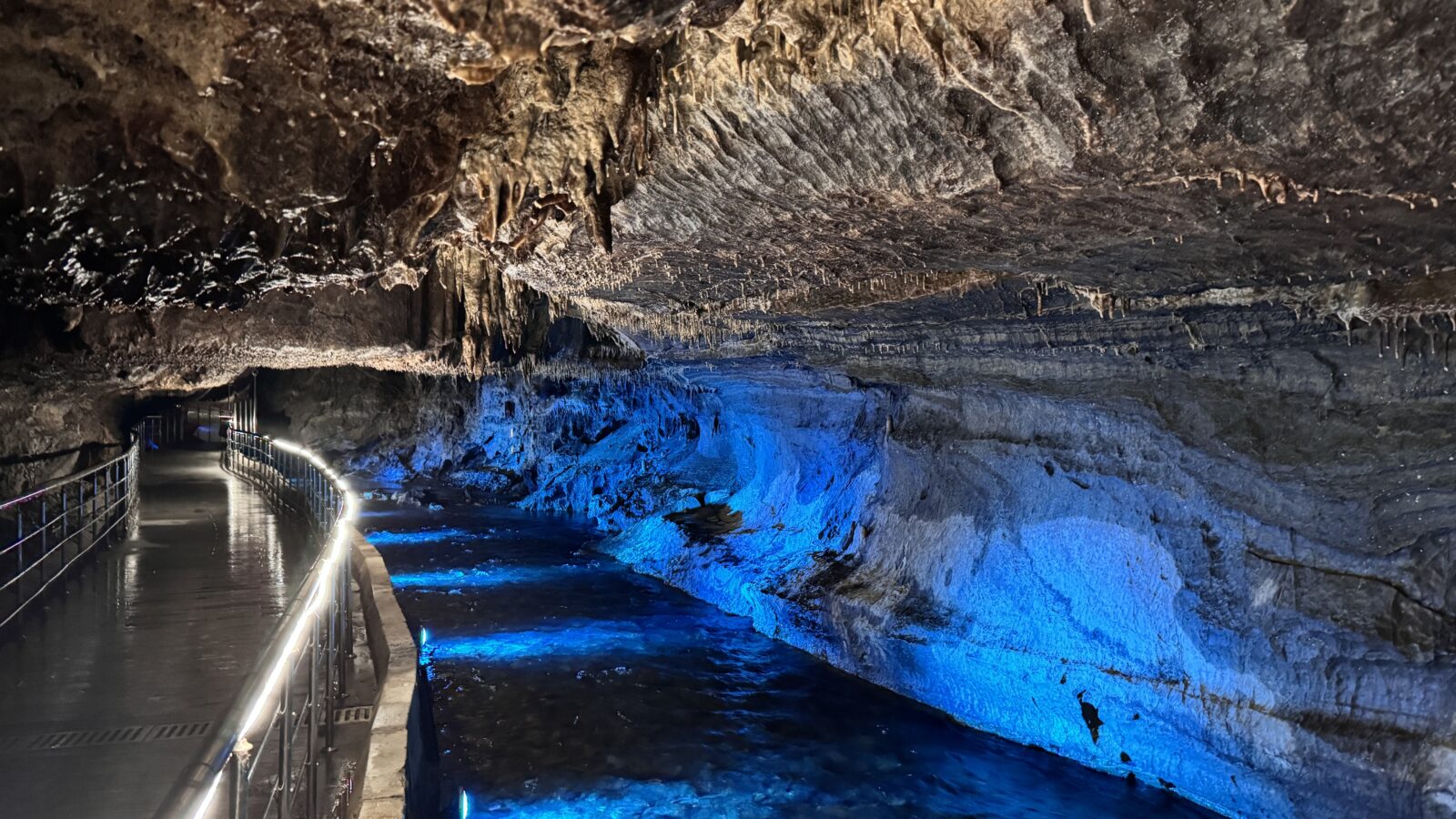 Gökgöl Mağarası 3350m sarkıt dikit
