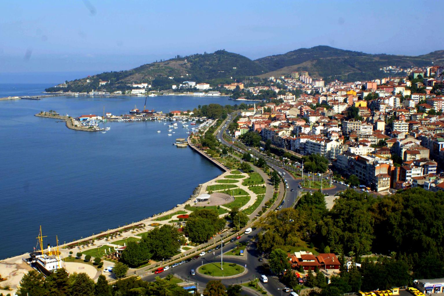 Karadeniz Ereğli sahil ERDEMİR sanayi