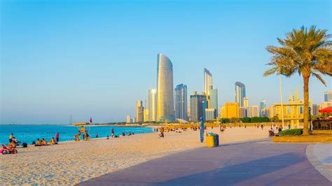Abu Dabi Corniche + Plaj