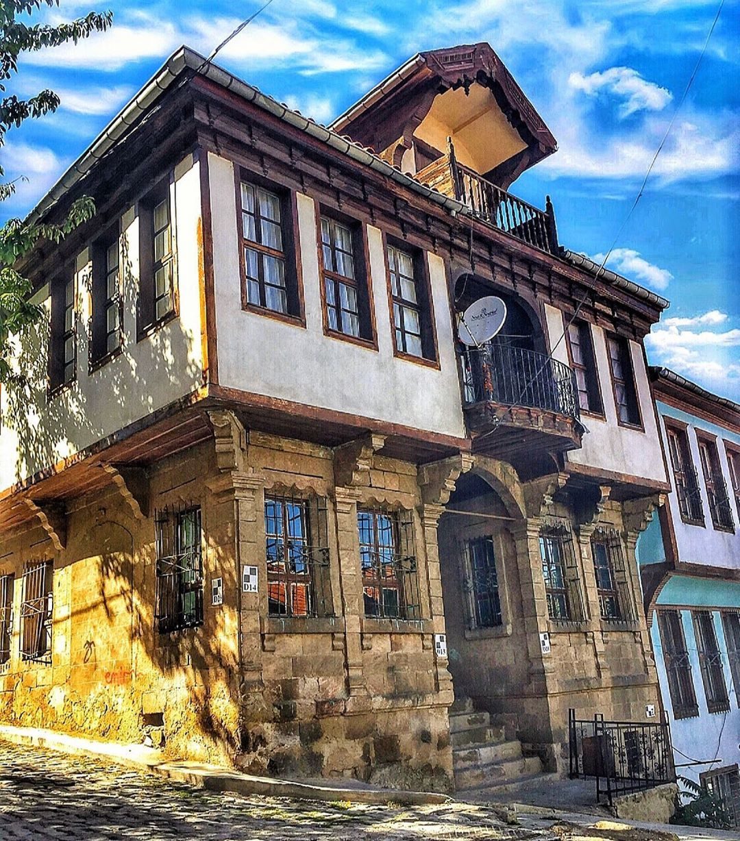 Afyonkarahisar Tarihi Afyon Evleri ve Çarşı