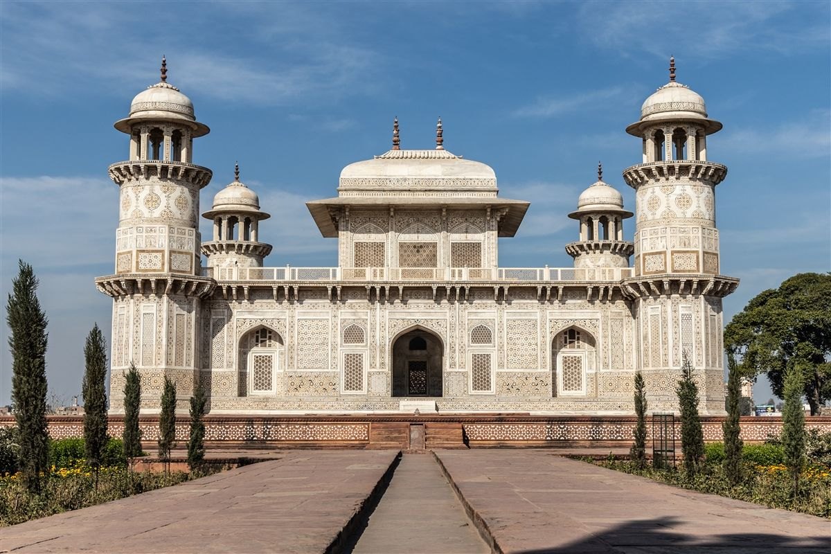 Itimad-ud-Daulah (Bebek Taj)