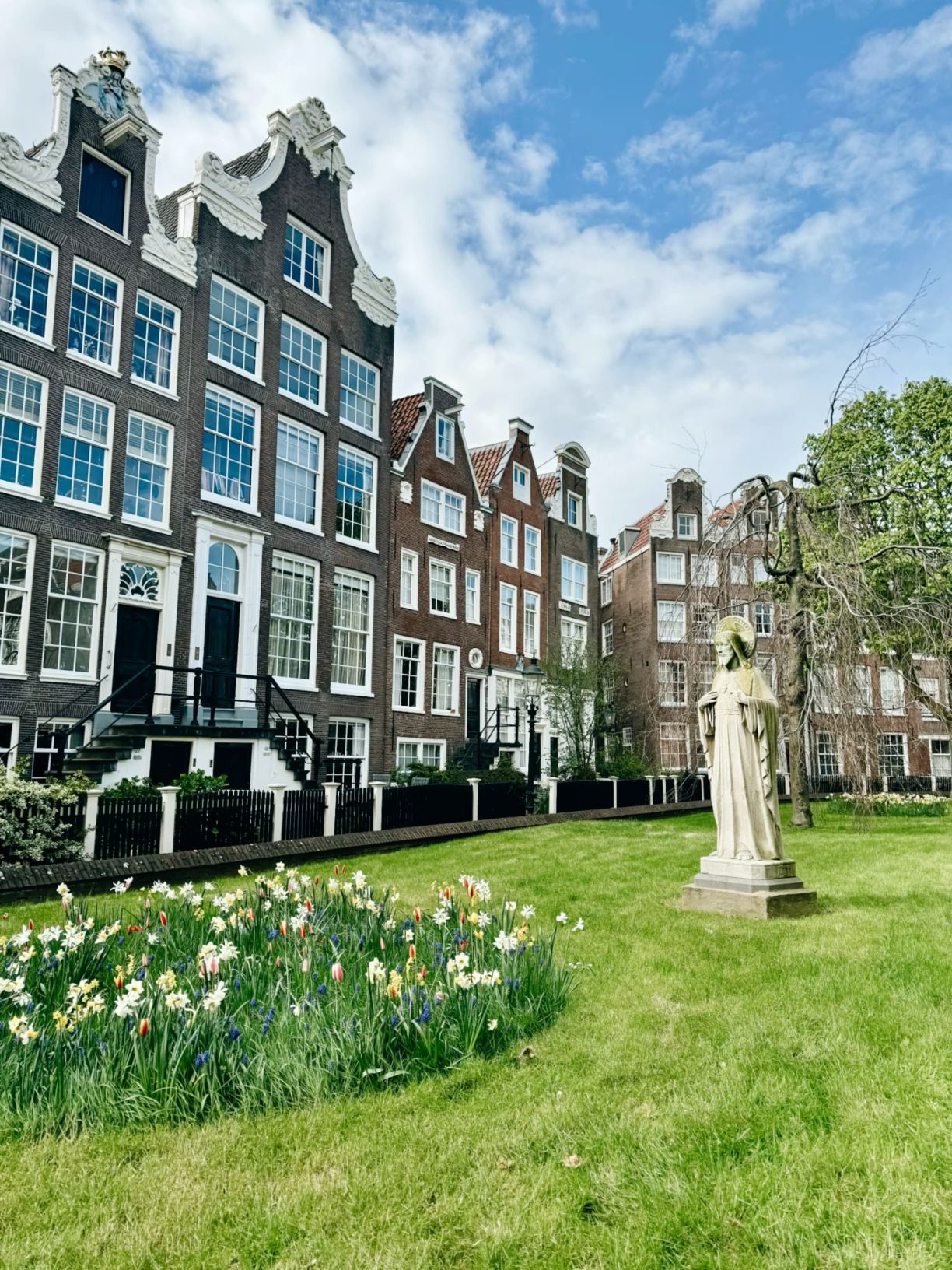 ucuzakesfet.com/amsterdam-begijnhof