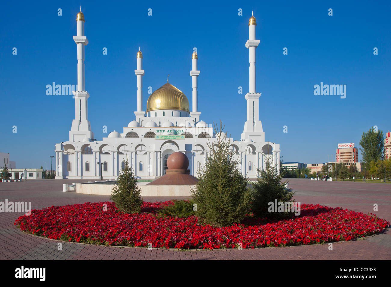 Nur-Astana Camii & Kazak Eli