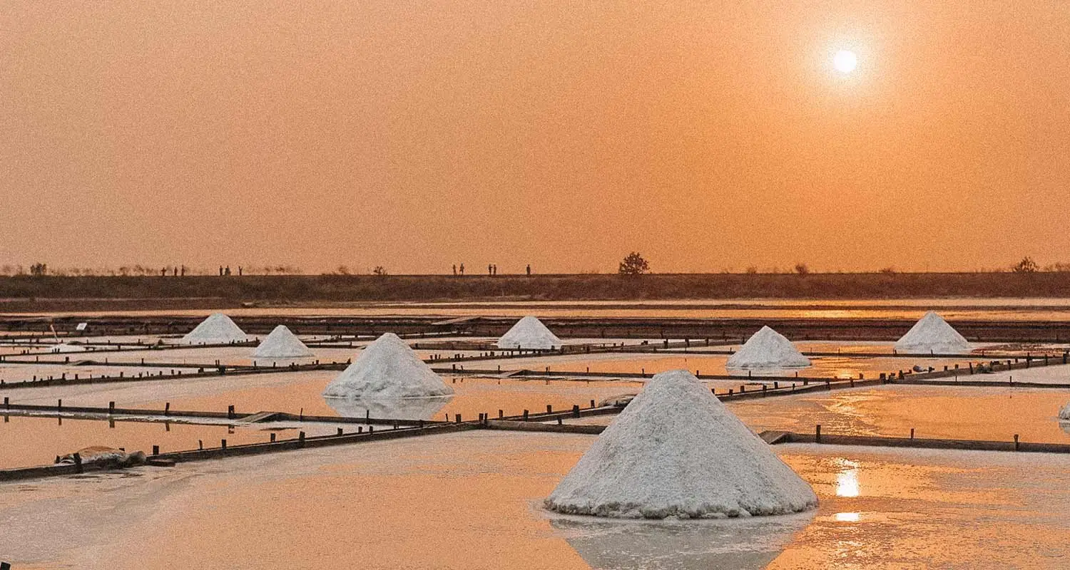 Salinas (Tuz Tavaları)