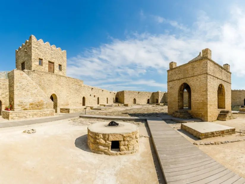 Bakü Ateşgah (Ateş Tapınağı)