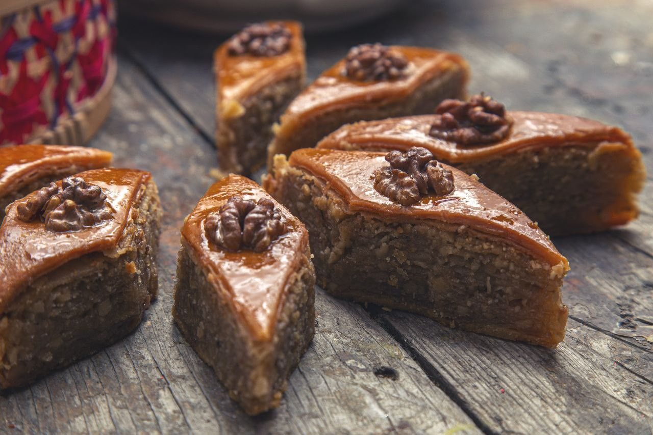 Pakhlava (Azeri baklavası)