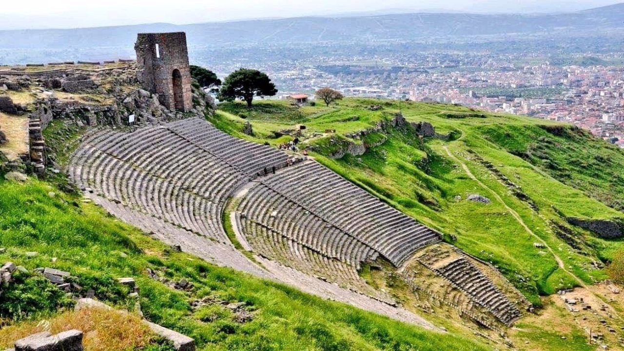 Bergama Antik Tiyatro (Akropol)