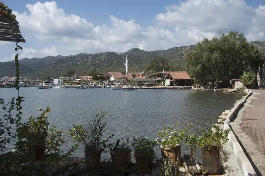 Üçağız köyü