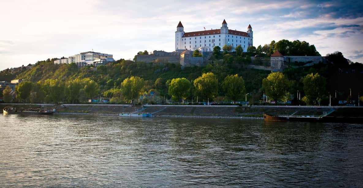 ucuzakesfet.com/bratislava-cevre-viyana