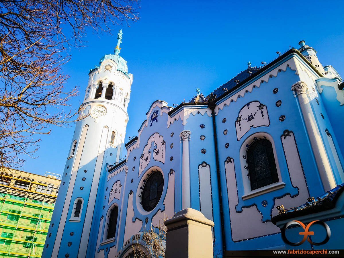 ucuzakesfet.com/bratislava-mavi-kilise