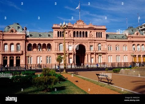 ucuzakesfet.com/buenos-aires-plaza-de-mayo-casa-rosada