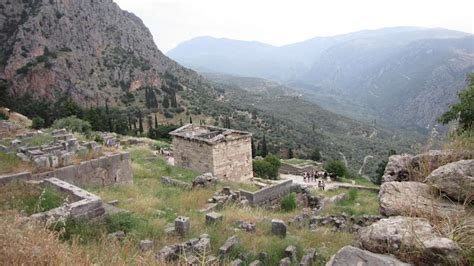Delfi Siphnos Hazinesi + Atina Hazinesi