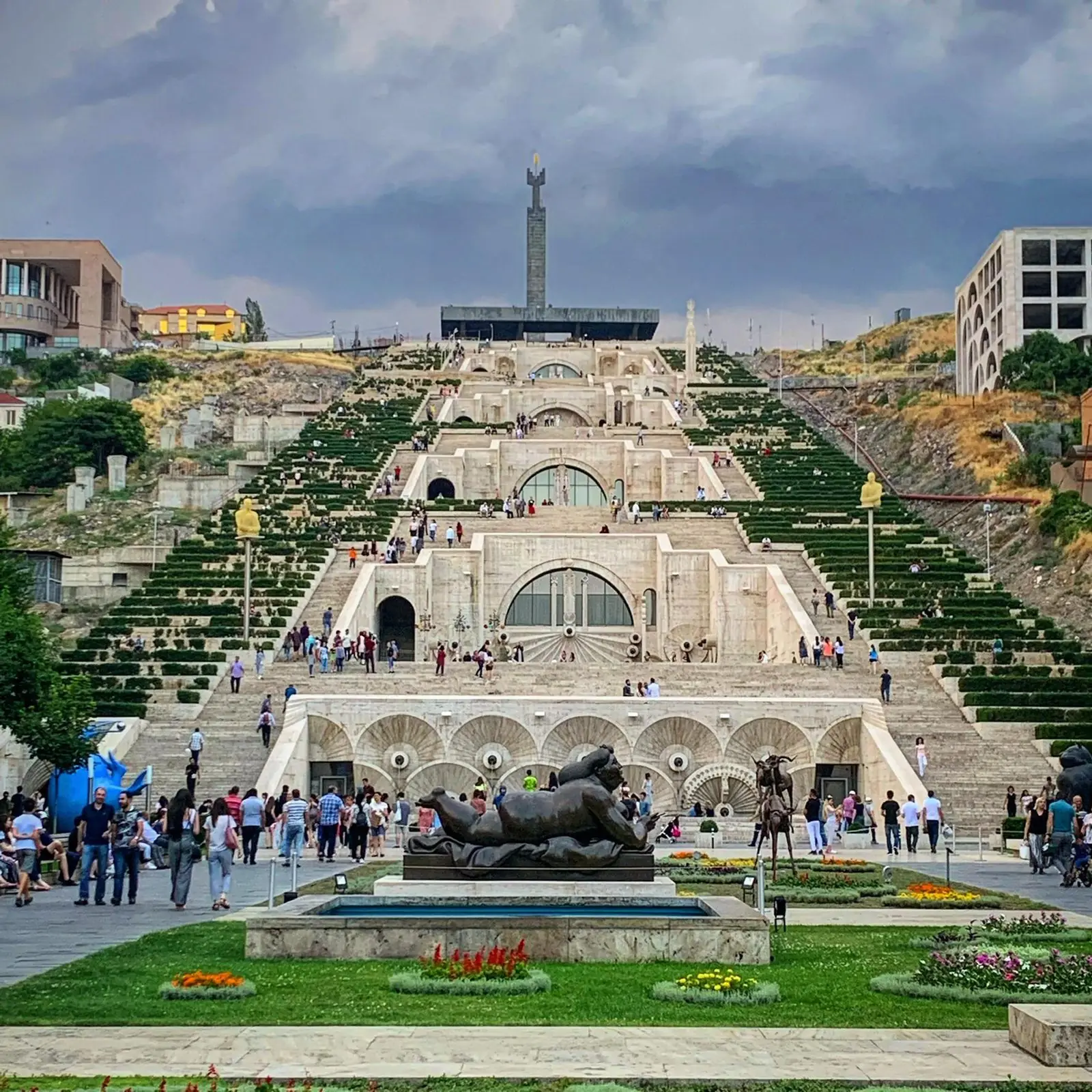 Erivan Cascade Cumhuriyet Meydanı Ararat manzarası Matenadaran
