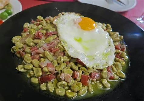 Habas con jamón
