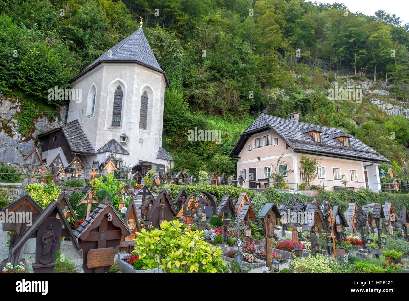 Kemik Evi (Beinhaus) & Katolik Kilise
