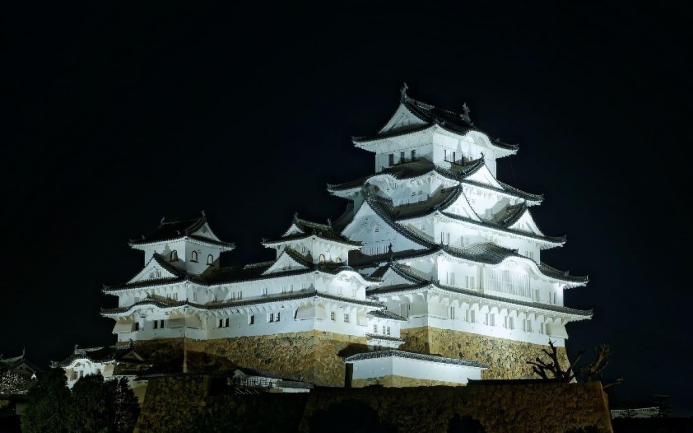 Himeji Merkez Park & Akşam Kale Aydınlatması