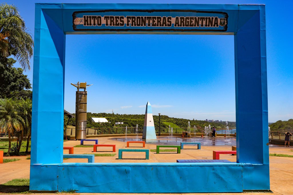 Hito Tres Fronteras (Üç Ülke Noktası)