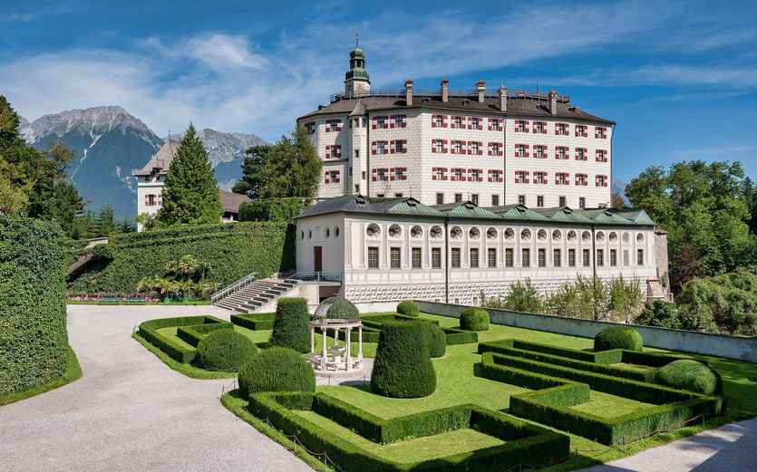 Ambras Kalesi (Schloss Ambras)