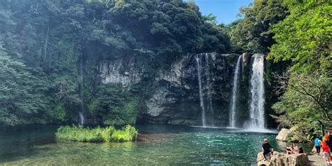 Jeju Cheonjiyeon Şelalesi