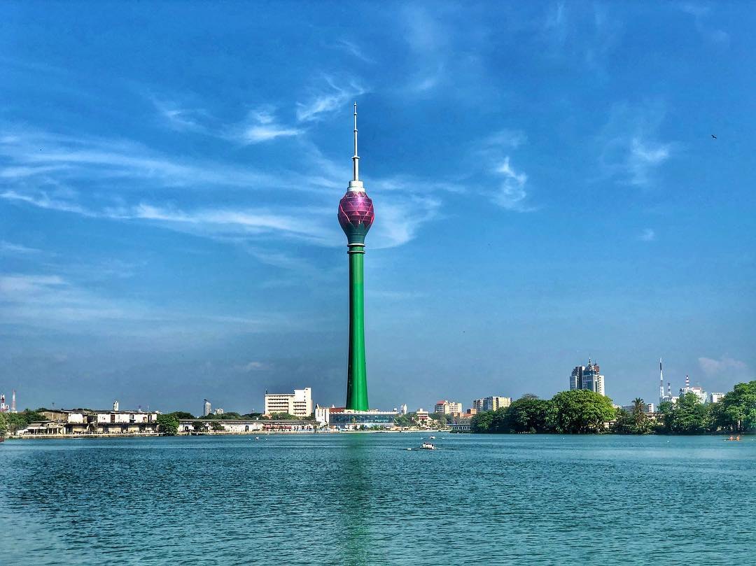Lotus Tower (Nelum Kuluna)