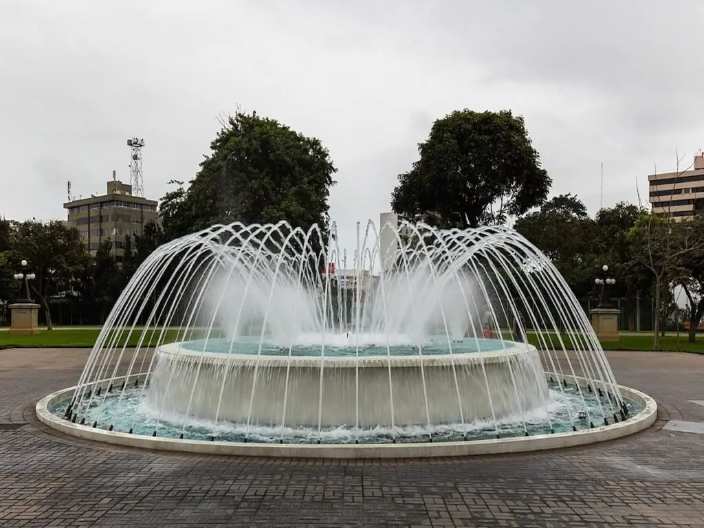 Parque de las Aguas (Su Çeşmeleri)