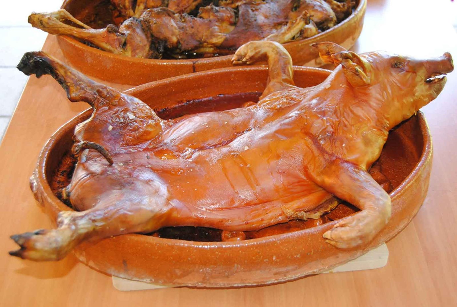 ucuzakesfet.com/madrid-cochinillo