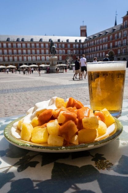 ucuzakesfet.com/madrid-patatas-bravas