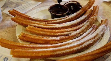 Churros + chocolate
